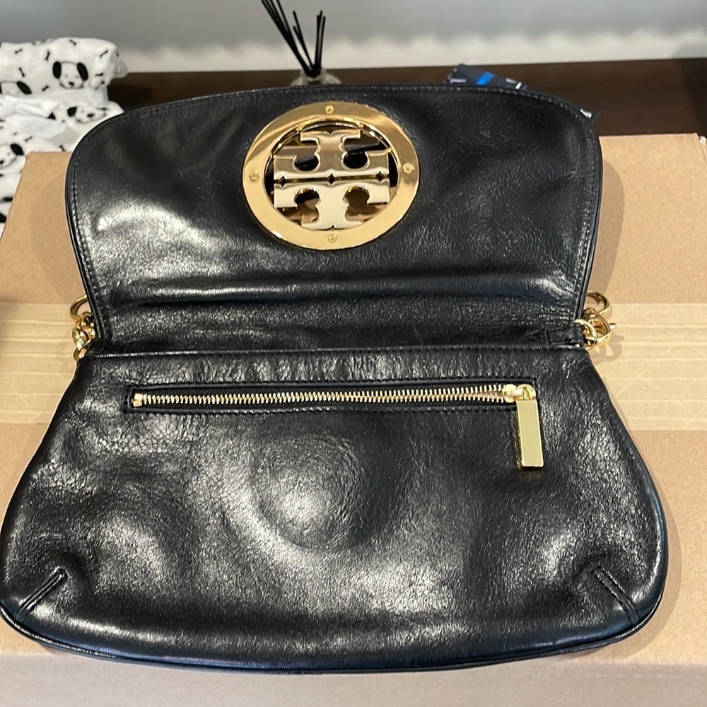 🛍🛍HOST PICK🛍🛍Stunning Tory Burch Crossbody leather bag - Picture 5 of 12